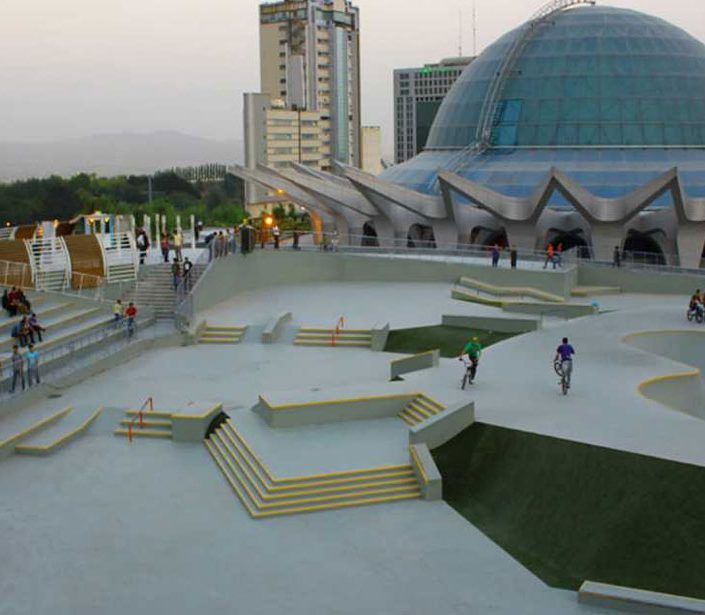 حديقة آب وآتش في طهران
